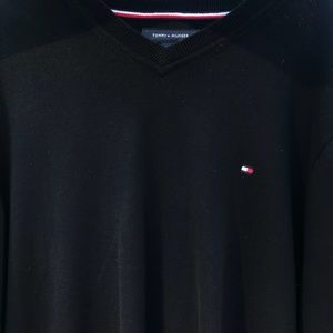 Long sleeve Tommy Hilfiger v neck